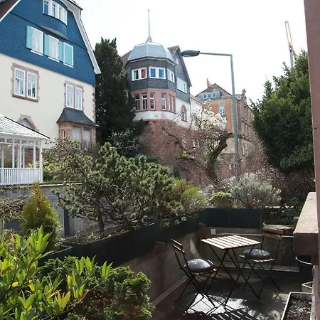 Rosie's Place: Furnished With Style Apartment Weinheim